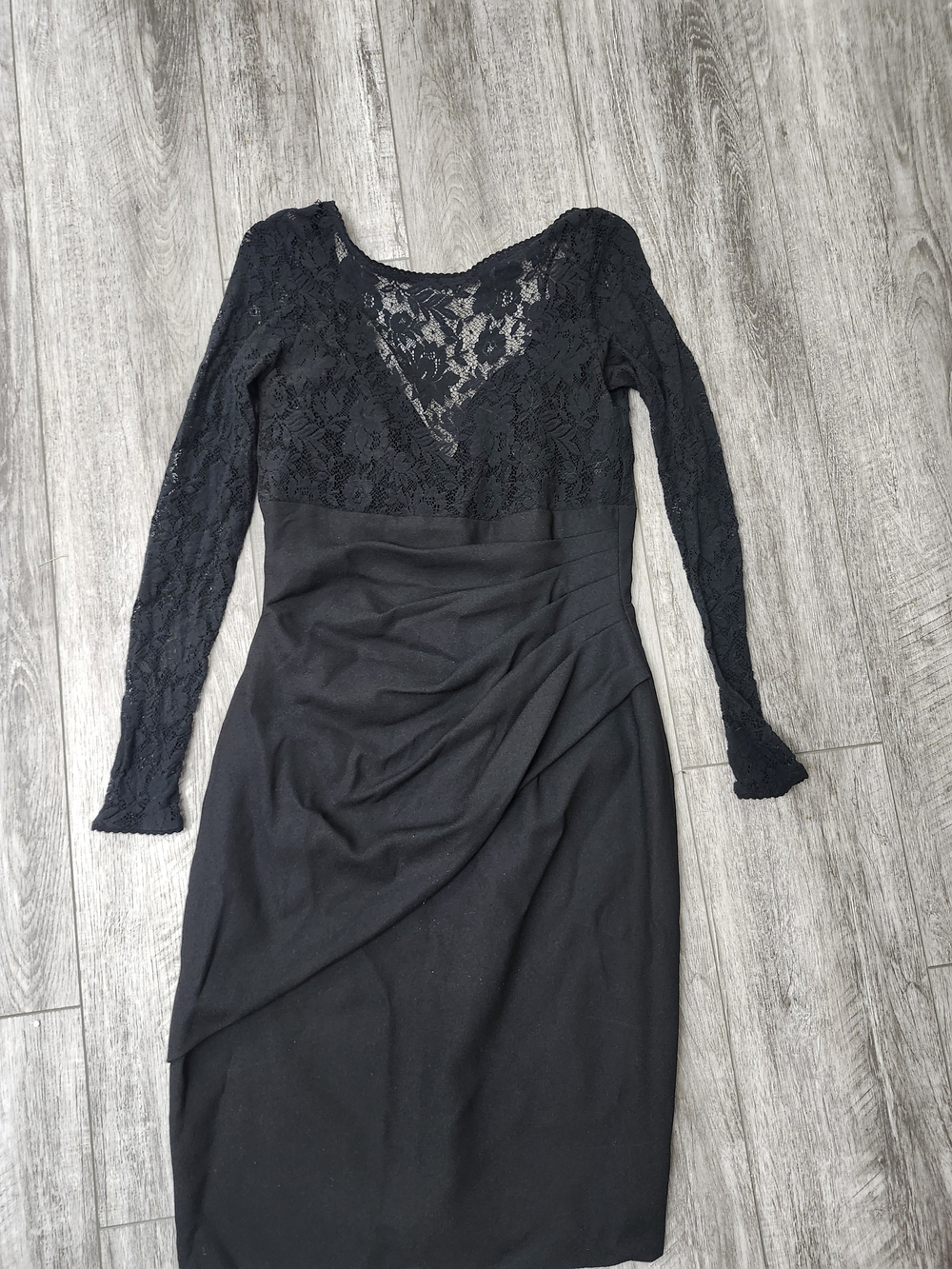 Vintage Black Lace Long-Sleeve Sheath Dress